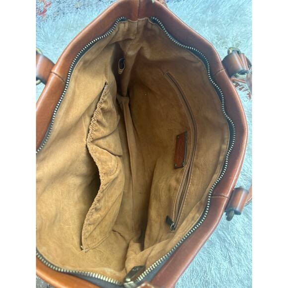 PATRICIA NASH Burnished Tooled Benvenuto Gold Leather Shoulder Bag Tote Cognac - Picture 8 of 10